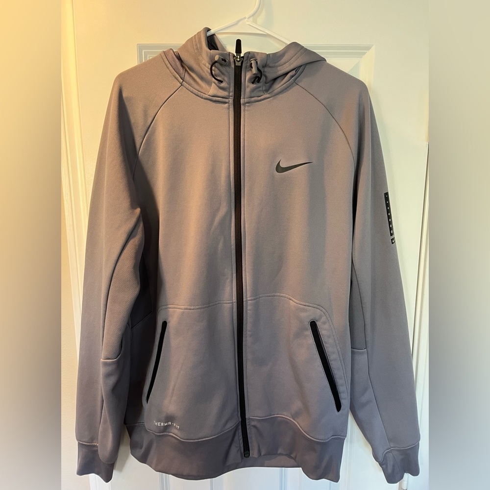 Nike Men's Therma Dri-Fit Long Sleeve Medium Grey/Black  Basketball Hoodie
